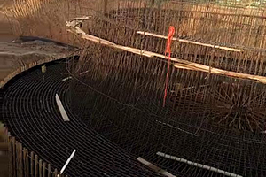 拉萨砼烟囱新建施工现场